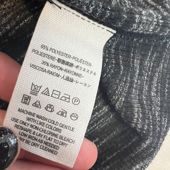 Free People Top Womens Large Black Stonecold Turtleneck Tunic Split Back Layers - Picture 12 of 13